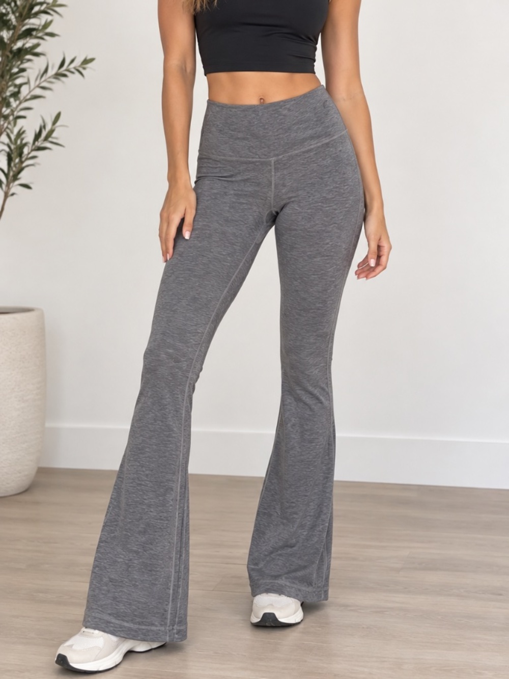 Lululemon Gray High Rise Flared Yoga sport Pants Leggings Size 2